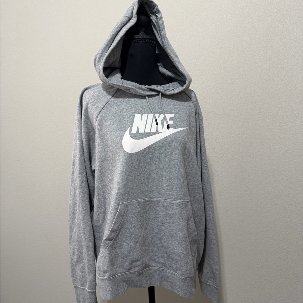 Nike Women's Gray Hoodie B12